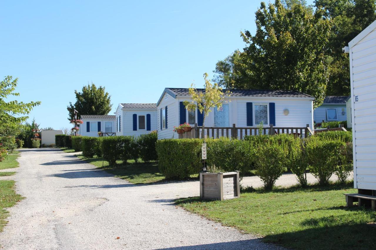 Camping Du Pontis Verteillac المظهر الخارجي الصورة